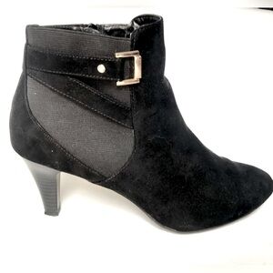 Dexflex comfort black bootie ankle boots heels zipper decorative buckle